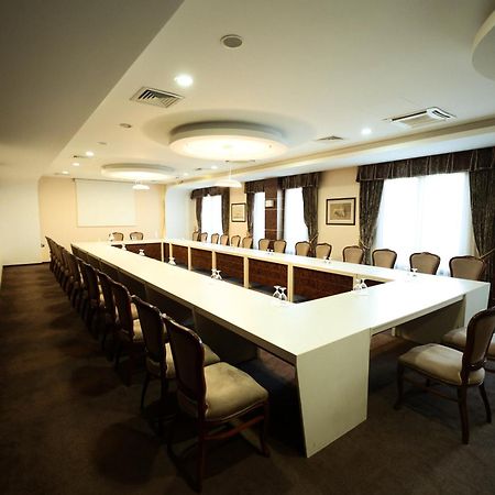 Amazona Hotel Babimoc Екстериор снимка