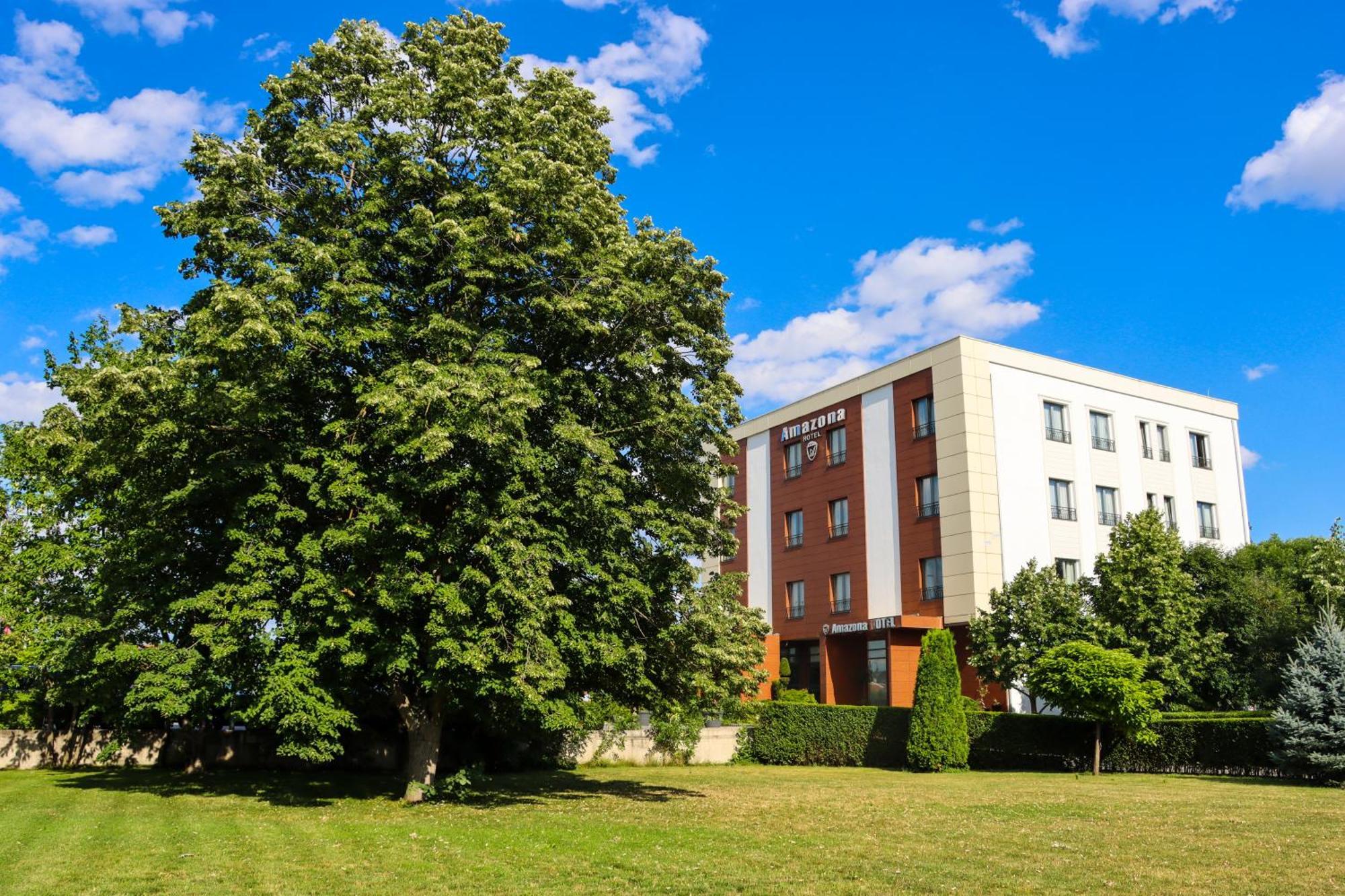 Amazona Hotel Babimoc Екстериор снимка