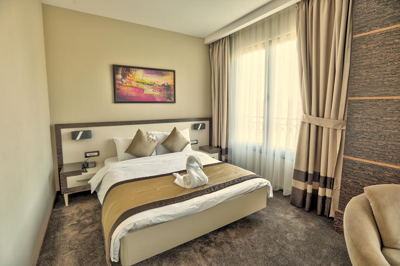 Amazona Hotel Babimoc Екстериор снимка