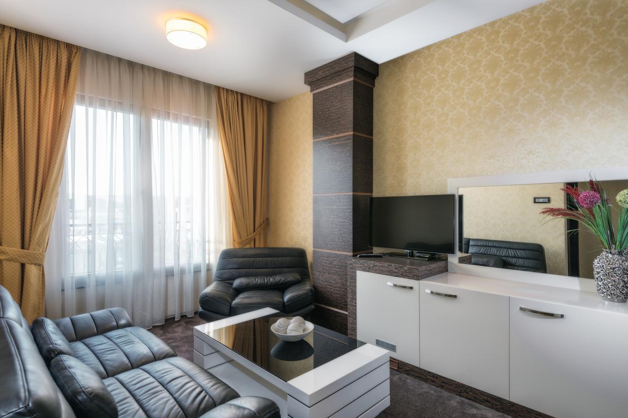 Amazona Hotel Babimoc Екстериор снимка