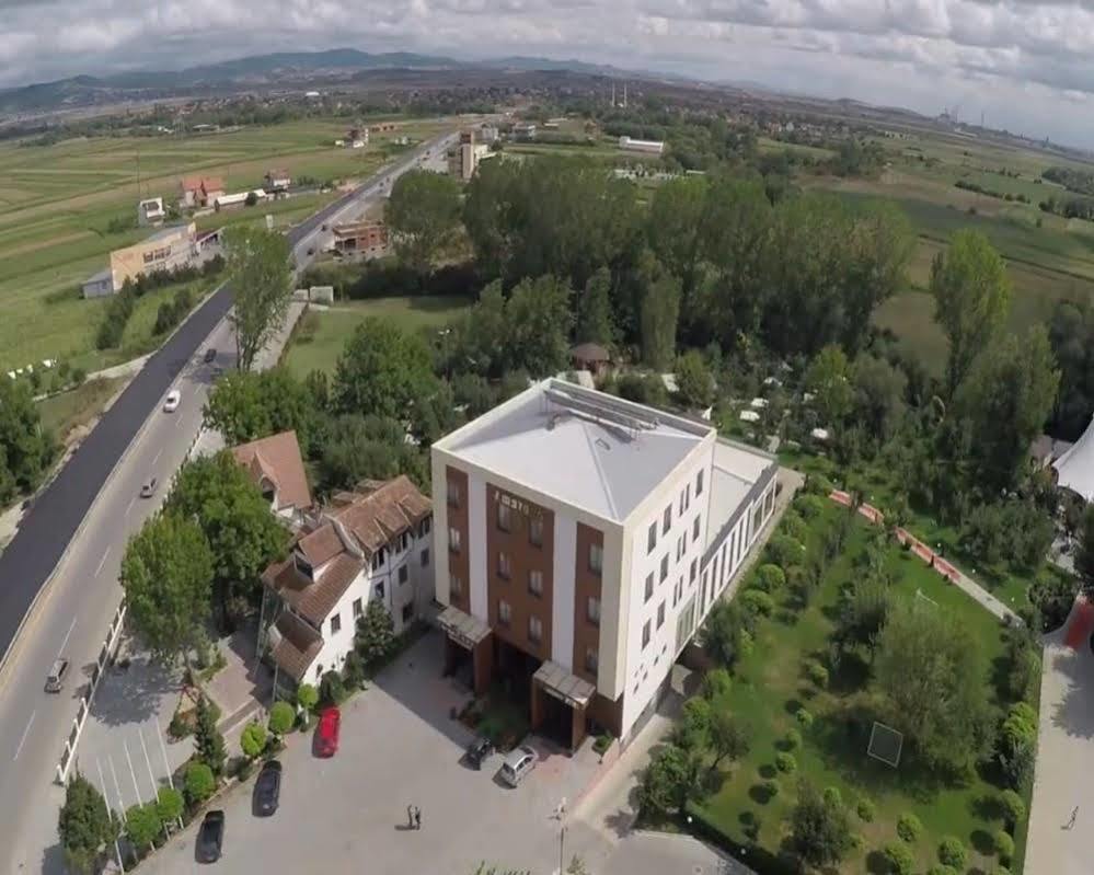 Amazona Hotel Babimoc Екстериор снимка